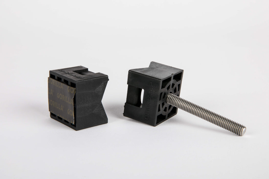 V-BAT Pipe Clamp with Bolt