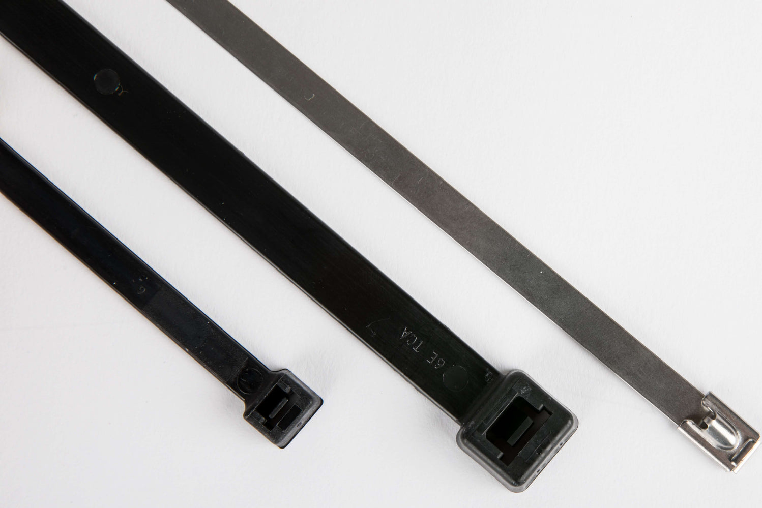 What Is The Best Strapping To Secure The VBAT Pipe Clamp Uniclamp USA